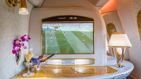 “赛前发布会西蒙尼谈苏亚雷斯争议，回顾西甲上月球员冲突事件”